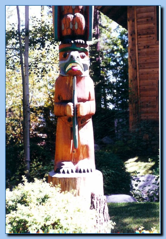 2 093 Totem Traditional Archive 021